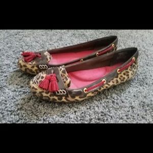Sperry flats leopard size 10